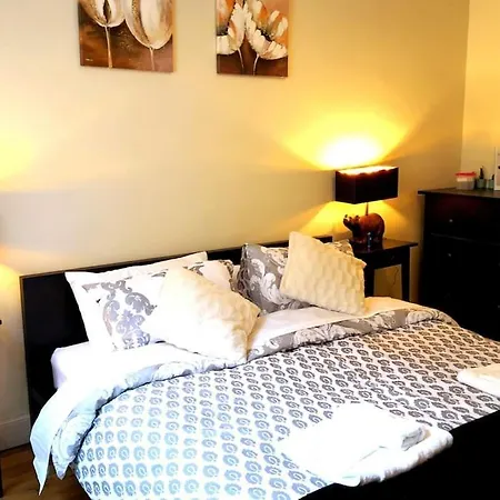 Centre 2 Bedroom Close To Castle&university Apartment *