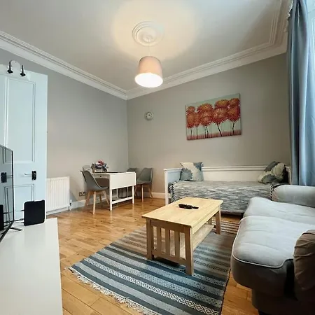 Centre 2 Bedroom Close To Castle&university Apartment *