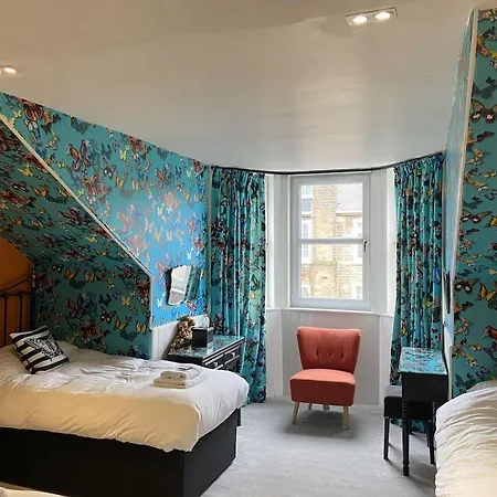 Luxury Penthouse In Edinburgh City Centre