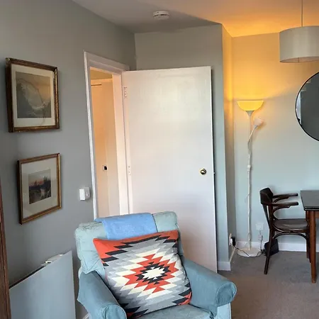 Stunning 1bd Flat In Centre - Pass The Keys Appartement