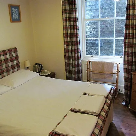 Lantern 3* Edinburgh