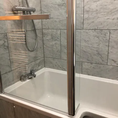 Old Town Flat شقة