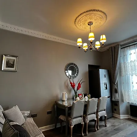 Old Town Flat شقة *