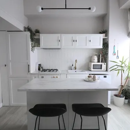 Modern Flat In Apartamento *