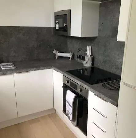 Modern Centre In * Edinburgh