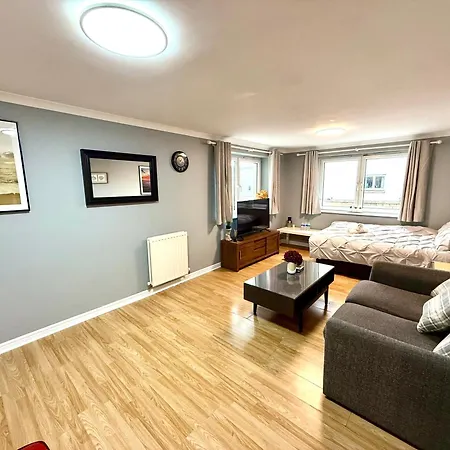 Pilrig Heights - Central - Free Parking & Fast Wifi Apartment *