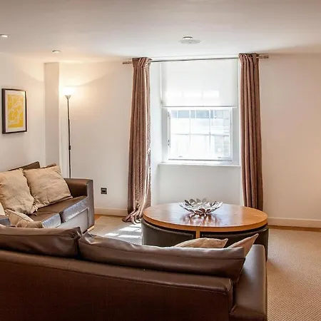 Apartahotel Cs Exclusive Of Princess Street West End Edimburgo