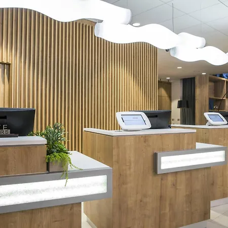 爱丁堡西万豪万怡酒店 4*
