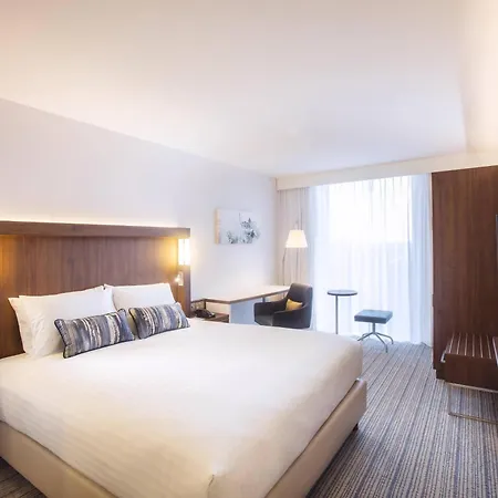 Courtyard By Marriott West 4* Edimburgo