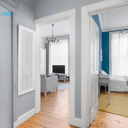 First Floor-2 Bedroom Apartment- By Homes * Edinburgh