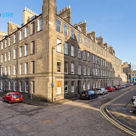 Tranquil 2 Bed Apartment