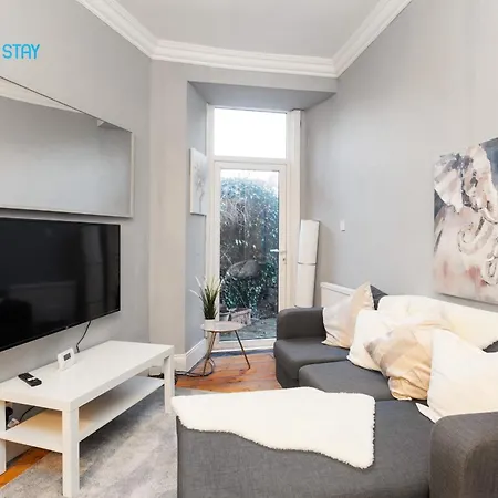 Marvellous 2 Bed Apartment Edinburgh