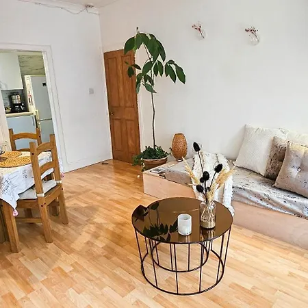 Harry Potter Styled 3-bed - *