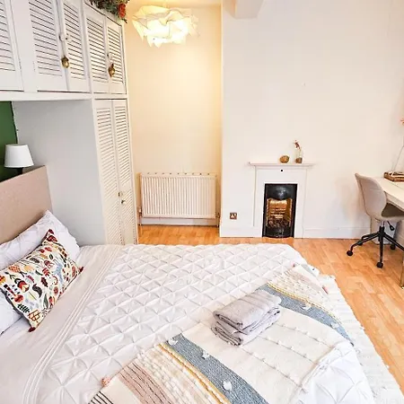 Harry Potter Styled 3-bed - * Edinburgh