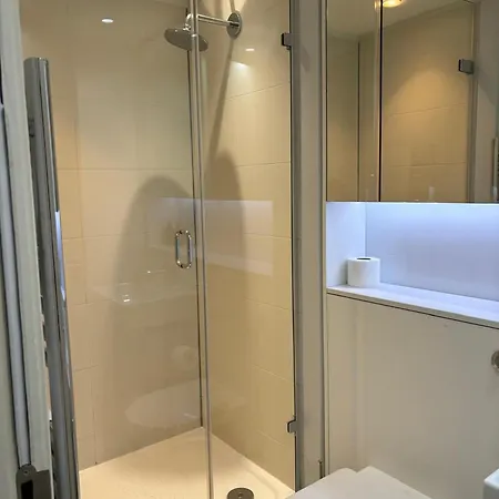 Stunning Park View Quartermile Close Proximity To Castle * Edinburgh