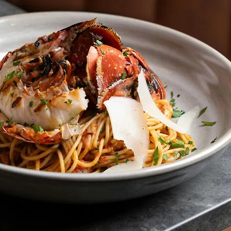 Ξενοδοχείο Four Points By Sheraton 4*