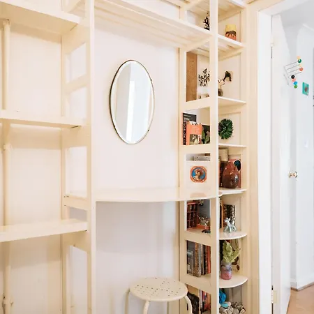 Charming 3 Bedroom In The Heart Of Vibrant Old Town *