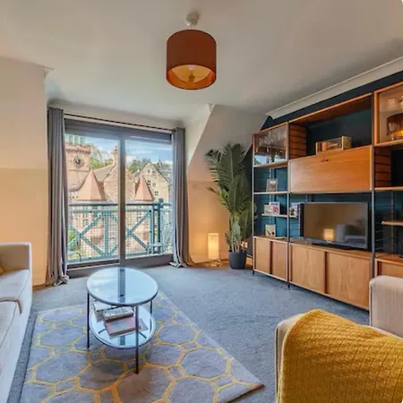 Appartement - With Balcony And Secure Garage Parking Edinburgh