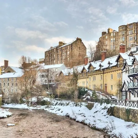 - - With Balcony And Free, Secure Garage Parking Apartment Edinburgh