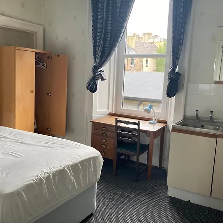 Gilmore Flat Apartment
