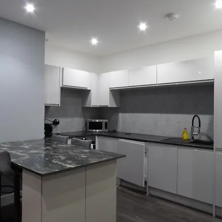 Apartment Architect Designed Meadows Edinburgh