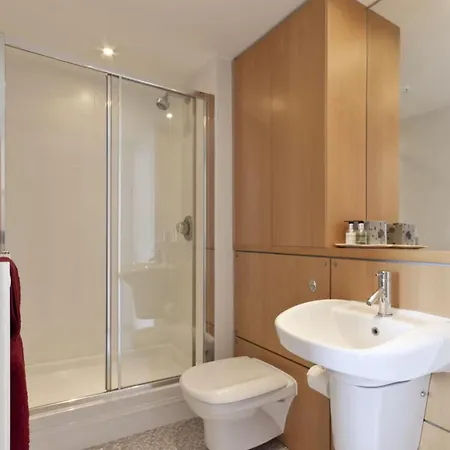 Penthouse Ocean View Luxury Penthouse アパート