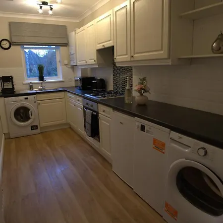 Modern 2 King Size Bed Flat Free Parking Apartment Edinburgh
