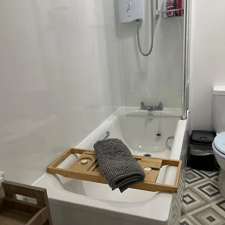 Canon's Family Nest * Edinburgh