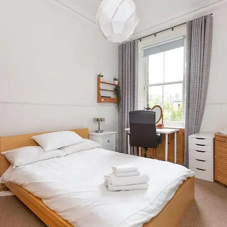 Spacious 3 Bed In Marchmont