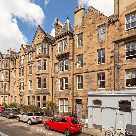 Spacious 3 Bed In Marchmont *