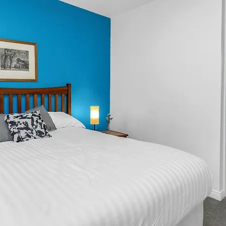 Modern 2 Bedroom In Centre