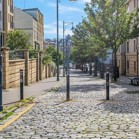 Modern 2 Bedroom In Centre * Edimburgo
