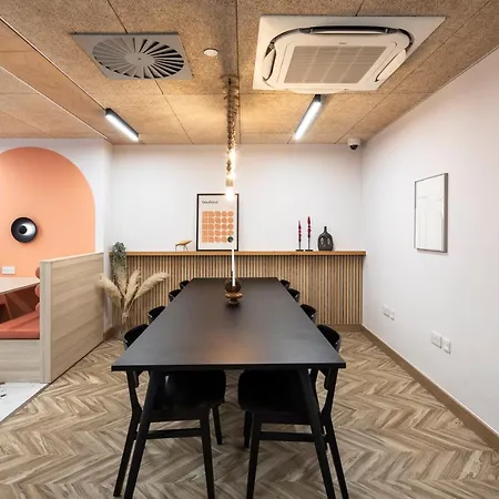 Capsule hotel Keel House Modern Edinburgh