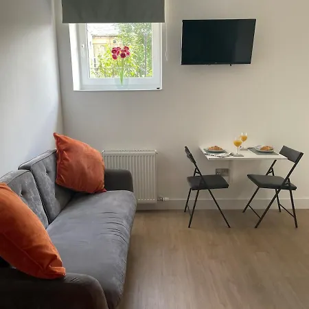 Modern Apartment, Access To Holyrood & アパート