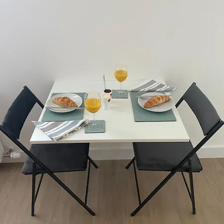 Modern Apartment, Access To Holyrood &