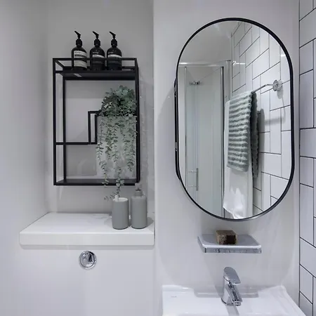 Keel House Modern Kapselhotell *