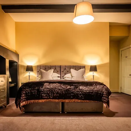 فندق مبيت وإفطار Six Brunton Place