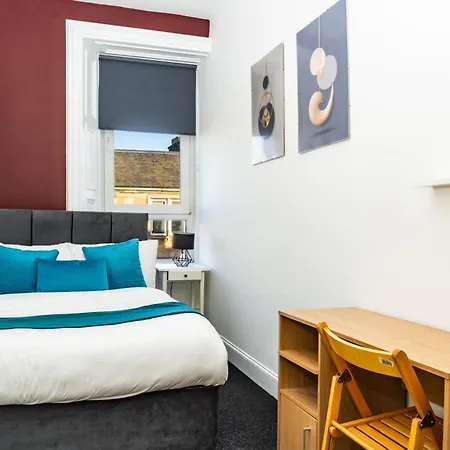 Apartment 3Br Home, Next To Tram Stop, Princes St, Sleeps 7 Edinburgh