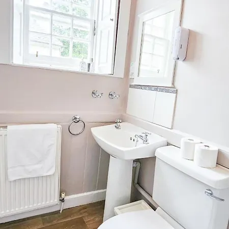 Russel House - 4 Bedroom - The Royal Mile * Edimburgo