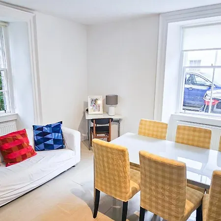 Russel House - 4 Bedroom - The Royal Mile Edimburgo