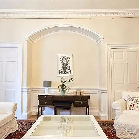 Russel House - 4 Bedroom - The Royal Mile Casa de Férias Edimburgo