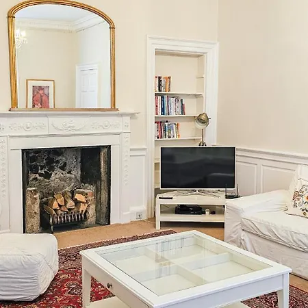 Russel House - 4 Bedroom - The Royal Mile Semesterbostad Edinburg