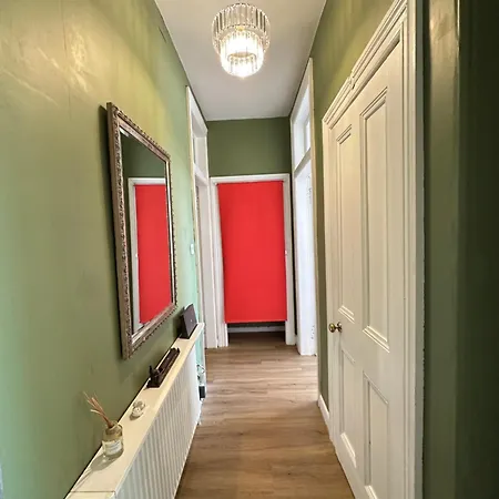 Apartment Cosy In Centre , 2 Bedroom1 Bathroom *