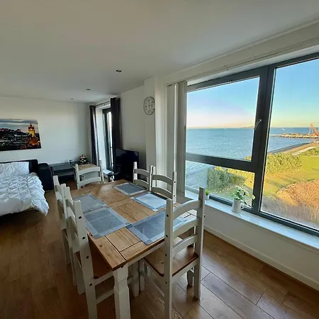 Apartment Britannia Ocean Park - Oceanfront And Sea View - Free Parking & Fast Wifi *