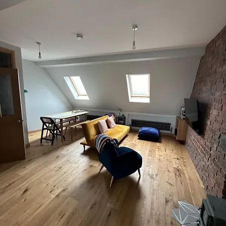Apartment The Eyrie 2 Bedroom In Leith Edinburgh