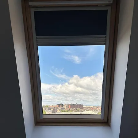 The Eyrie 2 Bedroom In Leith *