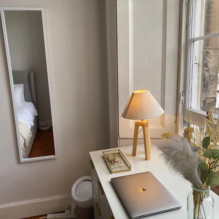 Light & Bright Apartment