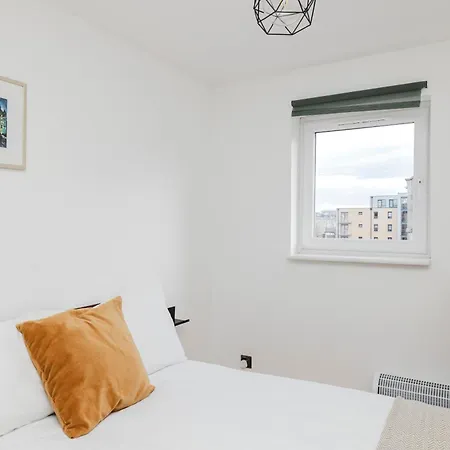 Joivy Welcoming Flat Near Park Apartment