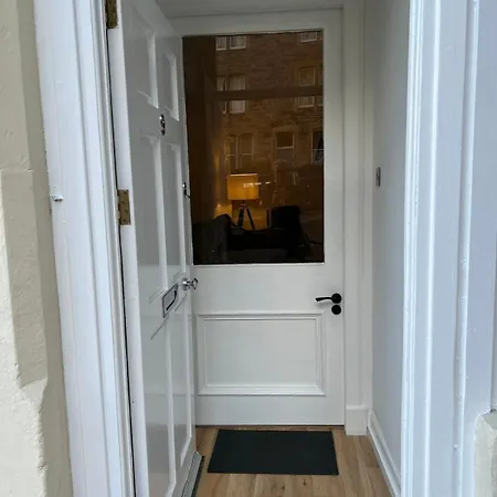 Stunning Refurbished Main Door Marchmont *