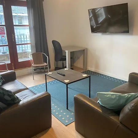 Apartment 2-bed Retreat